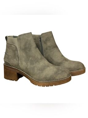 Lug Boots B-52 By Bullboxer Woman’s Grey Ankle Booties Size 11